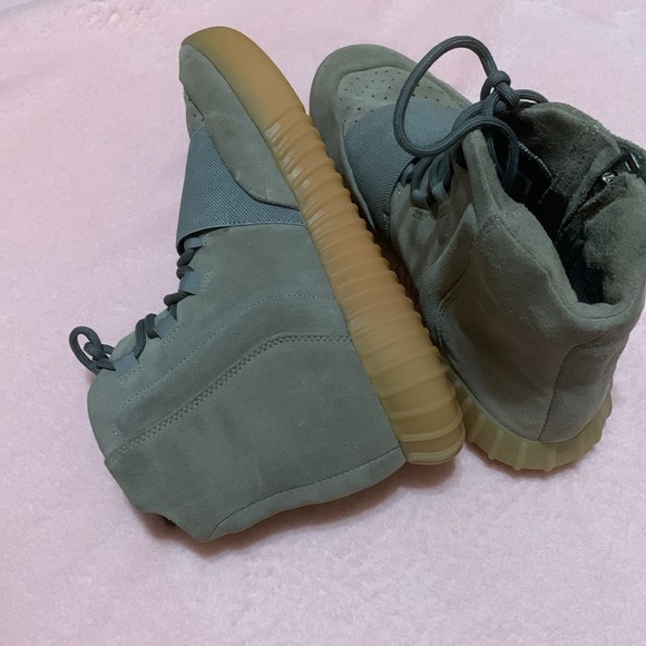 Adidas  Yeezy Boost 750 BB1840 - Picture 3 of 11